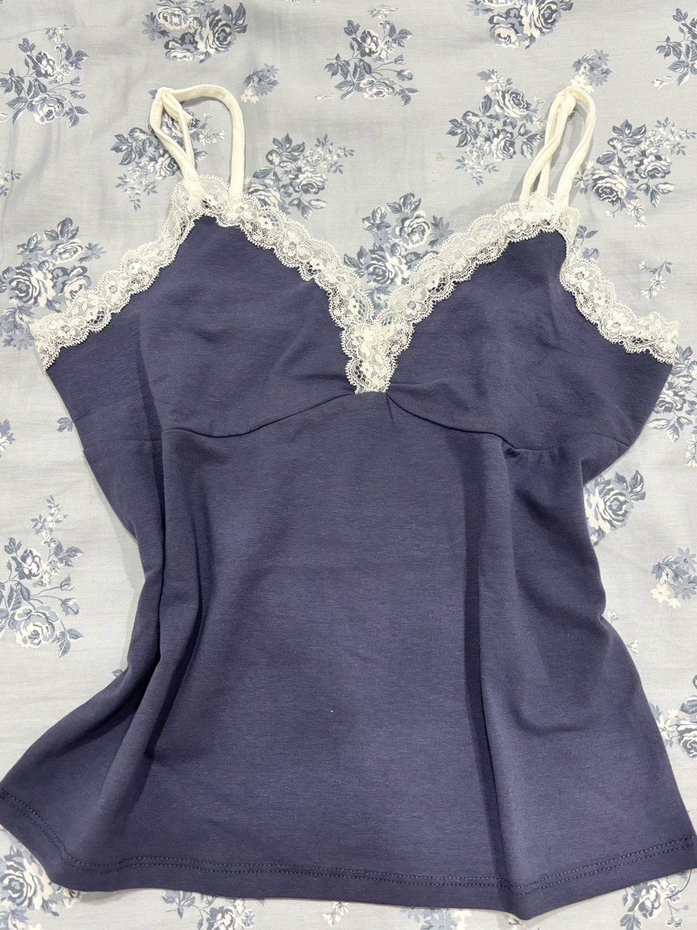 y2k-coquette romantic style Lace Trim cami